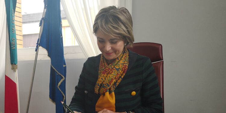 Vibo, Maria Limardo fa gli auguri a Romeo e mette in guardia: «Non disperde il lavoro fatto»