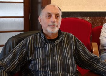 Bufera nel M5S vibonese, durissimo l’ex capogruppo in Consiglio Domenico Santoro: «Sulla giunta, noi come la Massoneria»