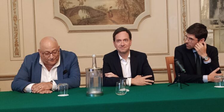 Confindustria Vibo Valentia, l’assessore regionale Rosario Varì incontra gli imprenditori