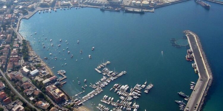 Porto di Vibo Marina, Romeo rivoluziona lo scalo: progetti strutturali e rilancio dei settori industriale, ittico e turistico