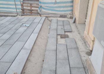 Riqualificazione di piazza Luigi Razza a Vibo, i cittadini diffidano il Comune: «I lavori risultano difformi e presentano delle anomalie» – Foto