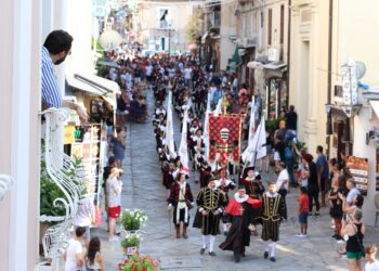 Tropea rievoca la Parata Storica della Liberazione dal principe Ruffo del 1615 – Foto