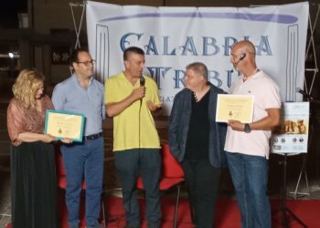 Zambrone, “Racconti e Leggende sotto le Stelle!” emoziona il pubblico presente all’anfiteatro