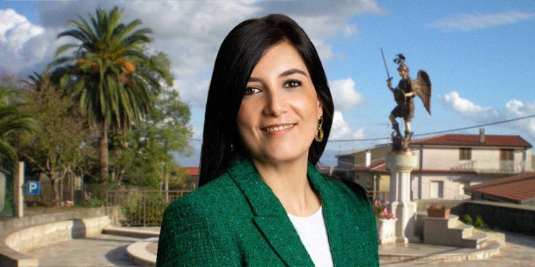 Una foto del sindaco di Rombiolo, Caterina Contartese