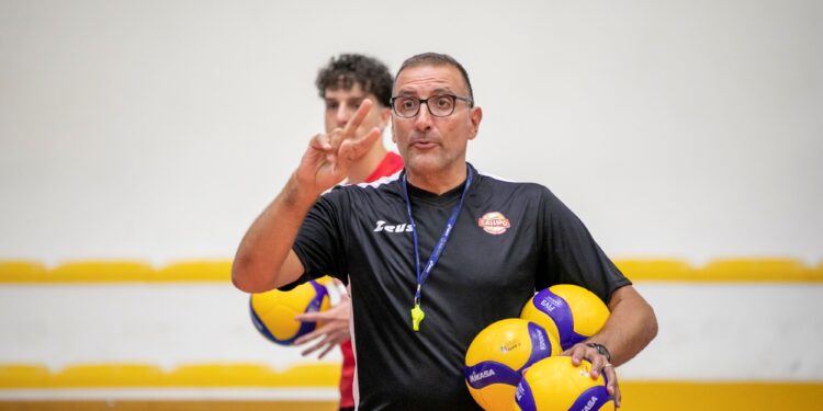 Pallavolo maschile Serie B, il tecnico della Tonno Callipo Piccioni: «Sensazioni positive ma serve tanto lavoro»