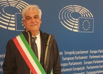 Colpi di pistola contro l’auto del sindaco di San Gregorio d’Ippona, tanti messaggi di solidarietà e condanna