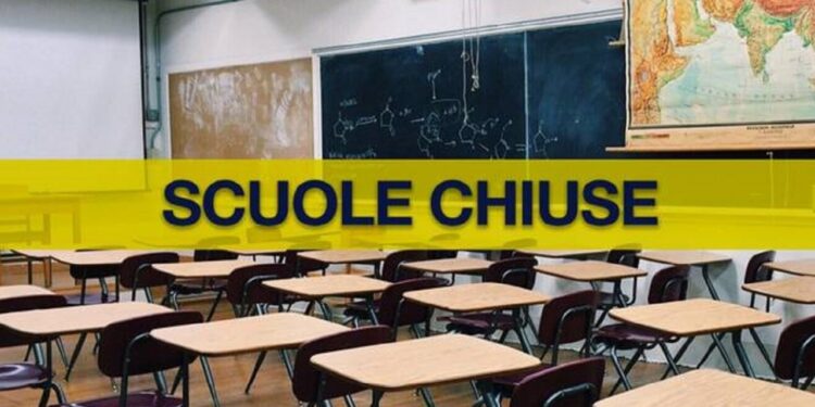 Rottura della condotta idrica dell’Alaco, il Comune di Vibo chiude tutte le scuole per domani 1° ottobre