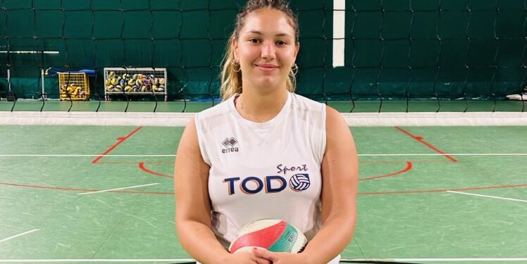 Pallavolo femminile serie C, Alessia Lavecchia è il nuovo capitano della Todosport Vibo Valentia