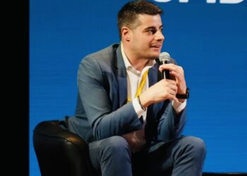 Baker Hughes, Tucci (M5S): «Massima apertura all’azienda per  investimenti a Vibo Marina»