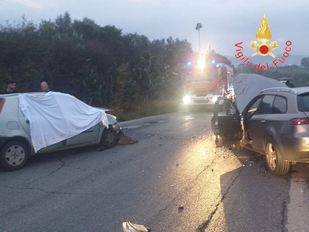 Le operazioni di soccorso sul luogo dell'incidente