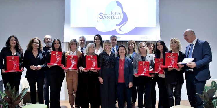 Pizzo Calabro, il Premio Jole Santelli a sette donne che si sono distinte nel loro impegno professionale