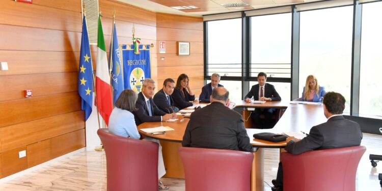 La giunta regionale della Calabria licenzia il Piano di emergenza dighe. Novità in agricoltura e trasporti
