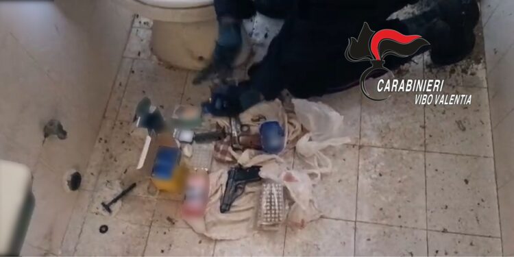 Sequestrate nel Vibonese armi clandestine e cocaina: due le persone arrestate dai carabinieri