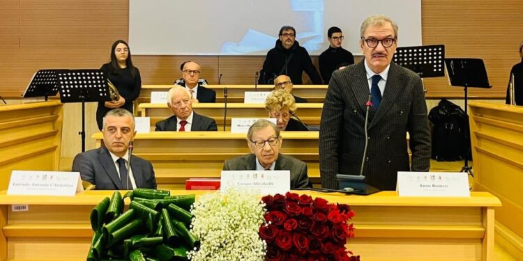 Vibo. Il padre politico della Provincia ha la sua sala consiliare: l’aula intitolata al senatore Murmura