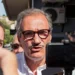 Il sindaco di Vibo Valentia Enzo Romeo intervistato dai giornalisti (foto Tonio Verilio)