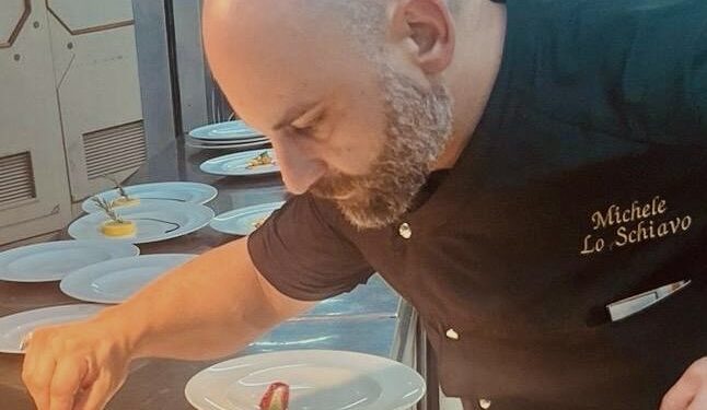 Michele Lo Schiavo, lo chef «versatile» che ha girato tante cucine: «Rifarei tutti i sacrifici»
