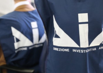 Sovrafatturazioni e appalti in Calabria: scoperchiato il sistema di una cosca di 'ndrangheta, operazione della Dia