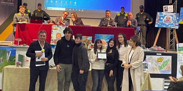 La premiazione degli studenti del Liceo scientifico "Berto" di Vibo Valentia