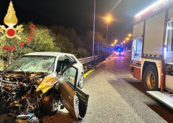 Una foto del sinistro avvenuto a Settingiano, uno dei due incidenti avvenuti in Calabria