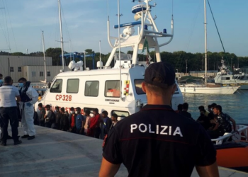 Un latitante è stato arrestato in Calabria: è coinvolto nella tratta di esseri umani