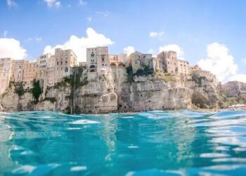 Una immagine di Tropea, la Perla del Tirreno