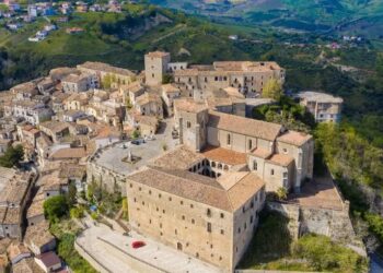 Commissione d’accesso in un Comune calabrese, si indaga su eventuali infiltrazioni mafiose