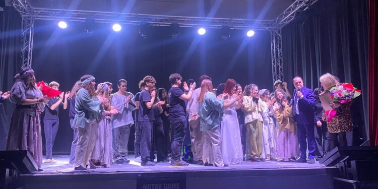 Vibo. Cala il sipario sul Festival delle Arti: a chiudere il musical “Notre Dame de Paris”