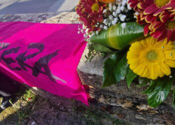 La preghiera di Libera Vibo per i migranti sepolti al cimitero di Bivona: tombe senza nome – Foto