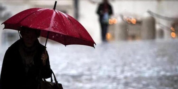 Maltempo, allerta rossa su Calabria meridionale e fascia Ionica centrale: peggioramenti in tutta la regione