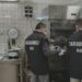 I carabinieri del Nas in azione in una delle attività sottoposte a controllo