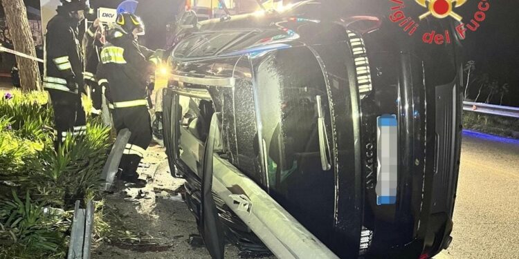 Incidente stradale in Calabria. Due le autovetture coinvolte: sei i feriti, di cui tre gravi