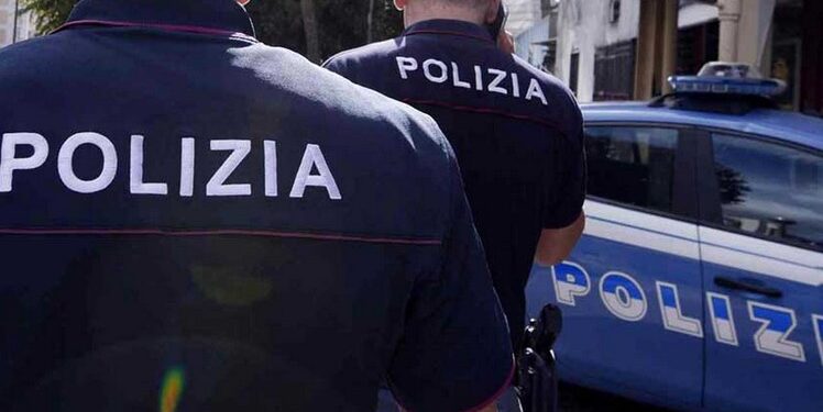Un uomo è stato arrestato dalla polizia a Reggio Calabria per aver rivolto pesanti minacce ai medici
