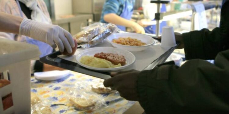 In aiuto delle persone a rischio povertà. Bando della Regione: milioni di euro per i Comuni calabresi