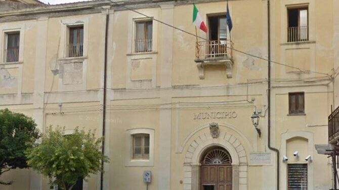 Infiltrazioni mafiose al Comune di Tropea: il Tar del Lazio conferma lo scioglimento