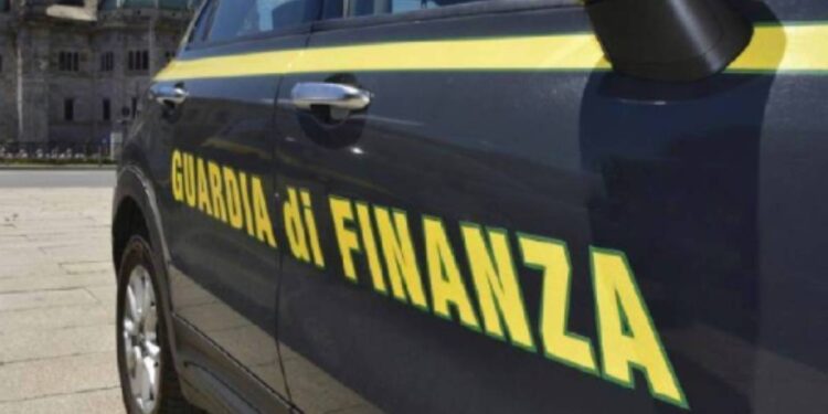 Una pattuglia della Guardia di finanza