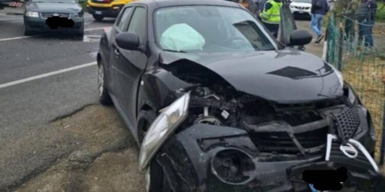 Ennesimo grave incidente sulla Ss 106 in Calabria, due feriti