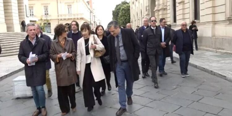 Un momento della passeggiata antiracket a Reggio Calabria