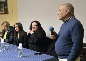 Tuvire: il team illustra gli obiettivi del progetto al Centro di aggregazione per anziani di Vibo