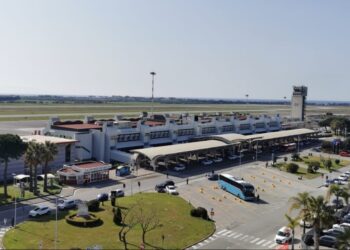 Una immagine dell'aeroporto di Lamezia