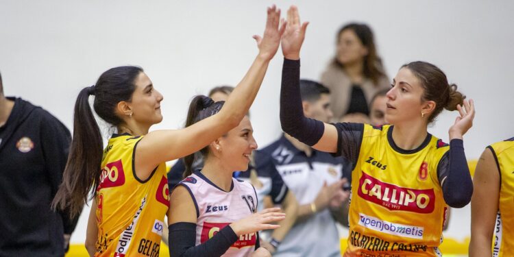 Tonno Callipo Volley: Ilenia Cammisa elogia la società, Denise Vinci invita a guardare avanti