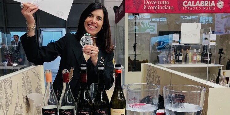 Vinitaly, Alberta Nesci insignita del titolo di Benemerita alla viticoltura 2025 per la Calabria