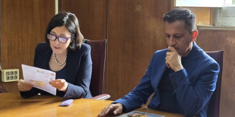 Maria Teresa Marzano e l'assessore alla Cultura Stefano Soriano