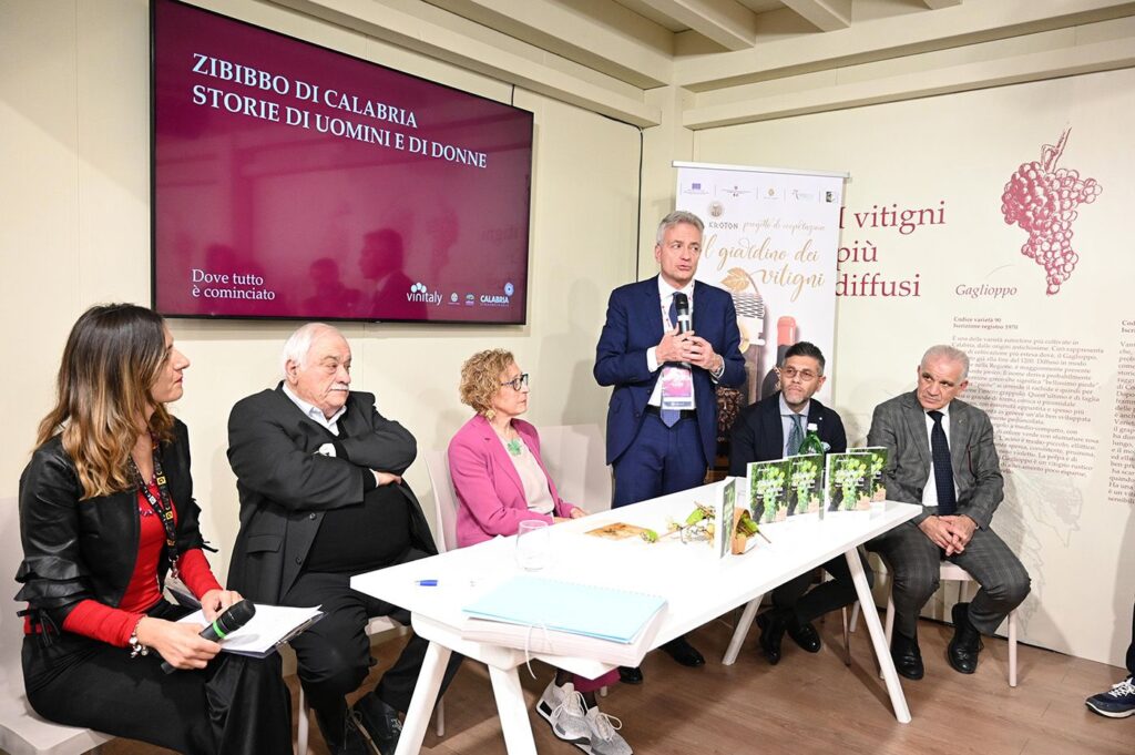 L'iniziativa del Gal Terre Vibonesi, incentrata sulla Doc Costa degli Dei, al Vinitaly 2025 