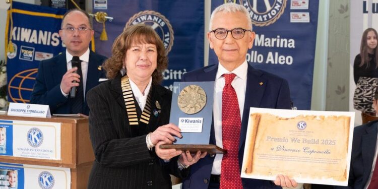 Il Premio Kiwanis “We Build- Franco Mignolo” al procuratore di Cosenza Vincenzo Capomolla