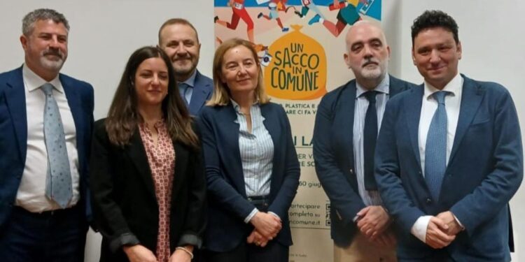 Riciclo di plastica e metalli, anche Vibo partecipa alla gara regionale “Un sacco in Comune”