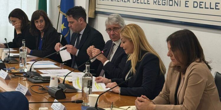 Politiche giovanili e Servizio civile: ministro Abodi e Regioni a confronto, la Calabria coordina
