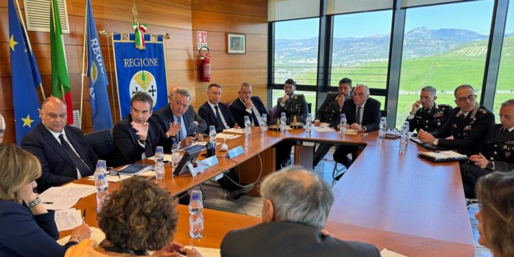 Estate 2025: la Regione Calabria riunisce il tavolo interistituzionale contro la maladepurazione