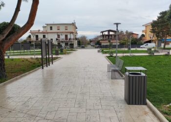 A Portosalvo si inaugura la nuova piazza: anfiteatro, area giochi, campo di calcetto e…