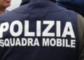 Un agente della Squadra Mobile della Polizia di Stato