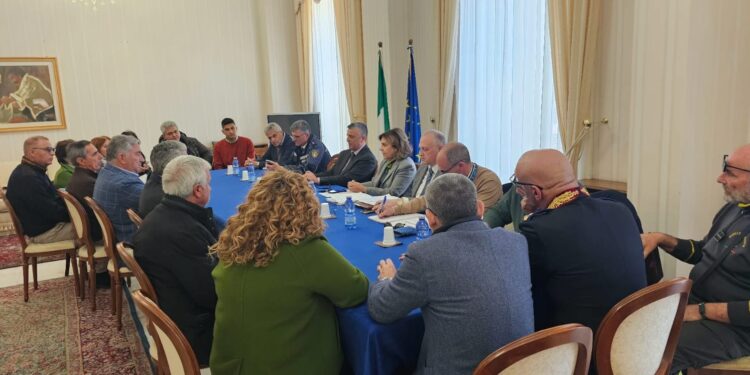 Viabilità. Vertice in Prefettura, in agenda la statale 18 e la Pizzo-Maierato: ecco a che punto siamo